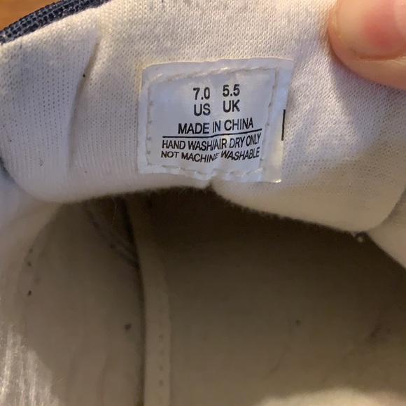 Frozen shoes - Picture 4 of 4